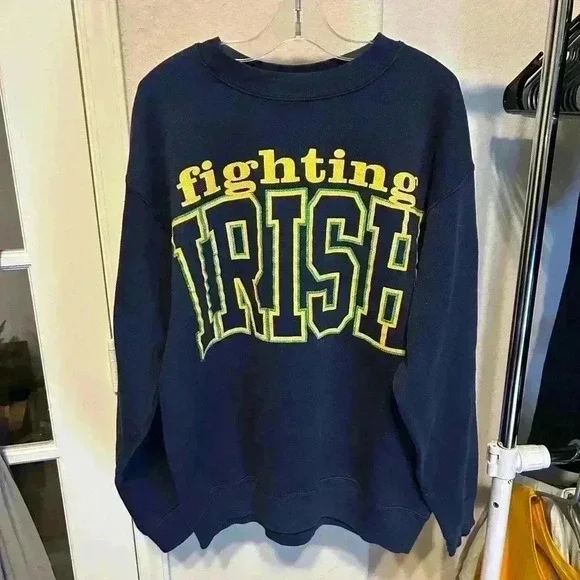 Vintage 90’s fighting Irish crew neck - Picture 5 of 7